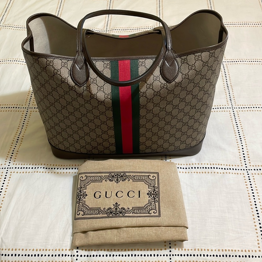 Gucci large open tote GG supreme print with stripe detail